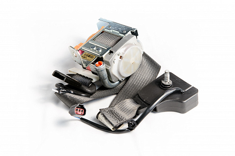 Mercedes-benz CLS55 Seat Belt Pretensioner Repair (1 Stage)